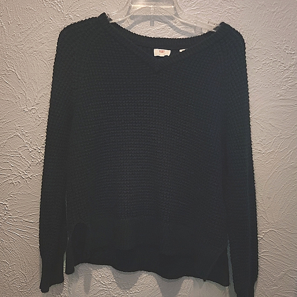 LEVI black v-neck sweater